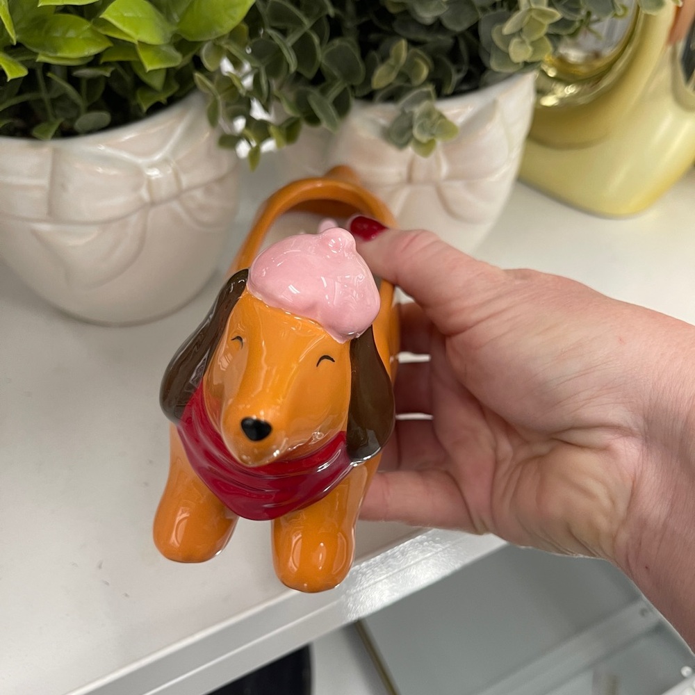 Valentine’s Day Dachshund Dog Love Beret Ceramic Candle Strawberry Shortcake NWT - Picture 4 of 6